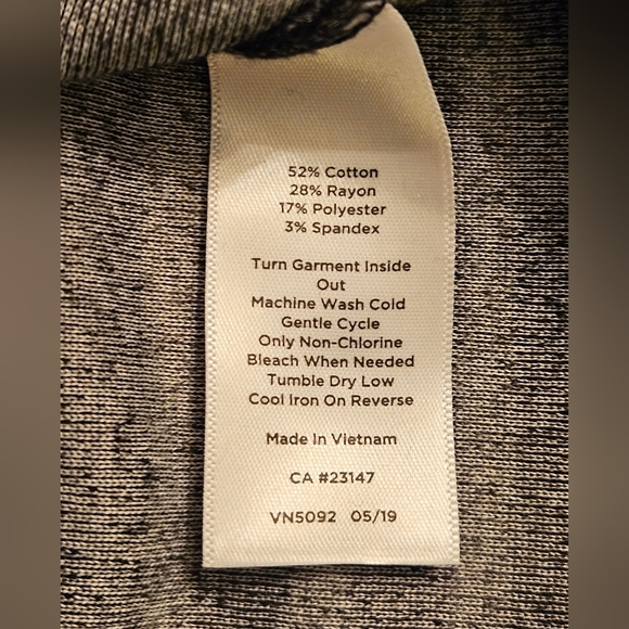 Talbots Plus Luxe Velour V Neck Long Sleeve Black Gray Striped Tunic Sz 1X EUC - Picture 11 of 11